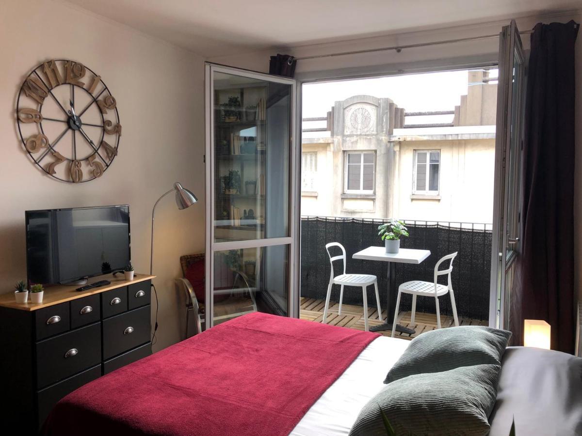 Studio Avec Balcon & Parking Gratuit - Tours Gare Ngoại thất bức ảnh